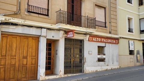 Local en venta en Calle de Valencia ¡A pie de calle!